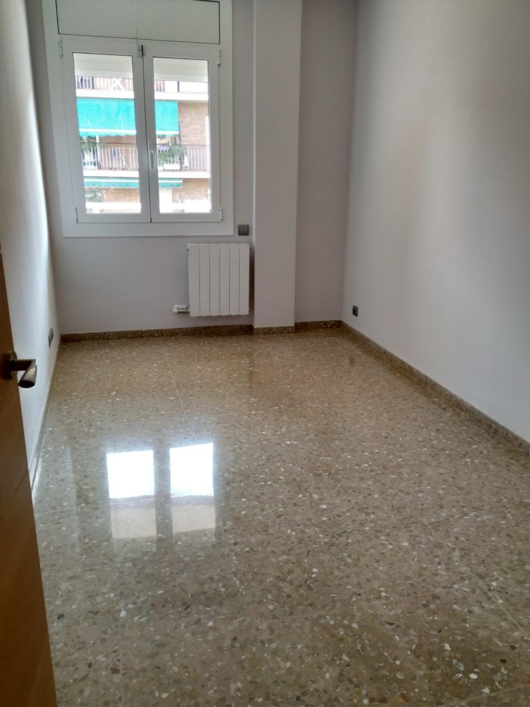 Image gallery image