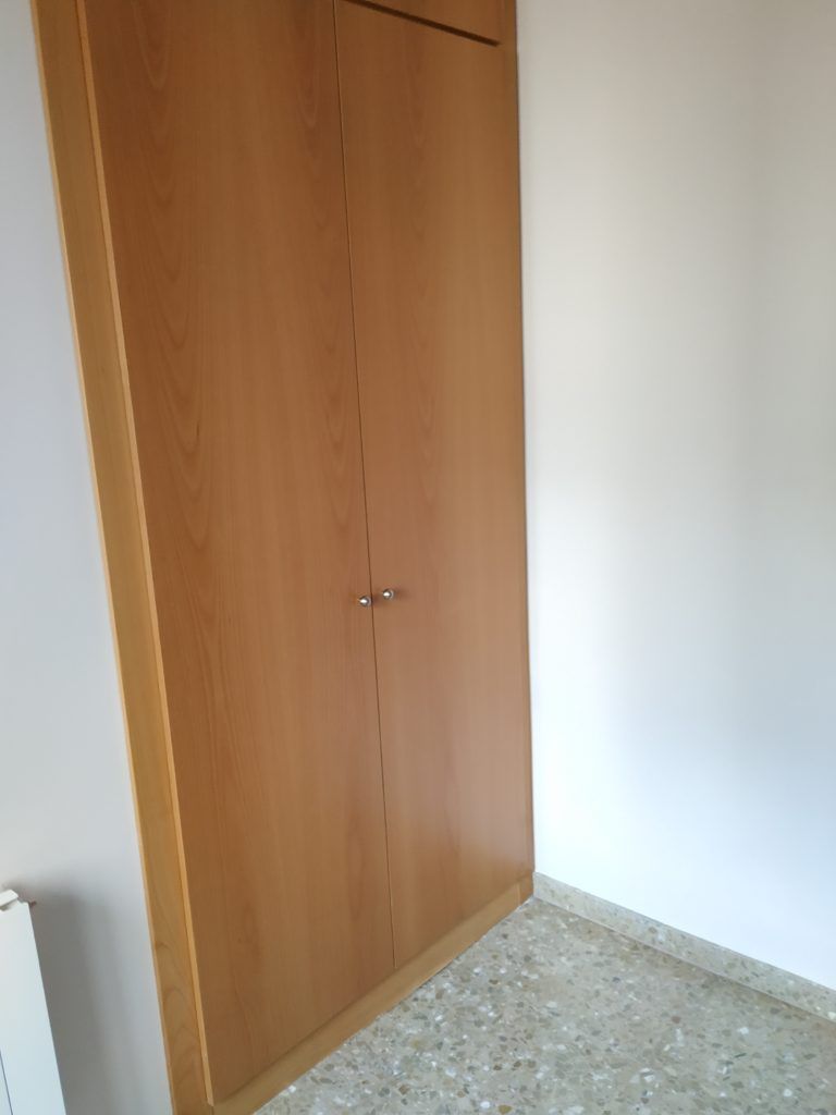 Image gallery image